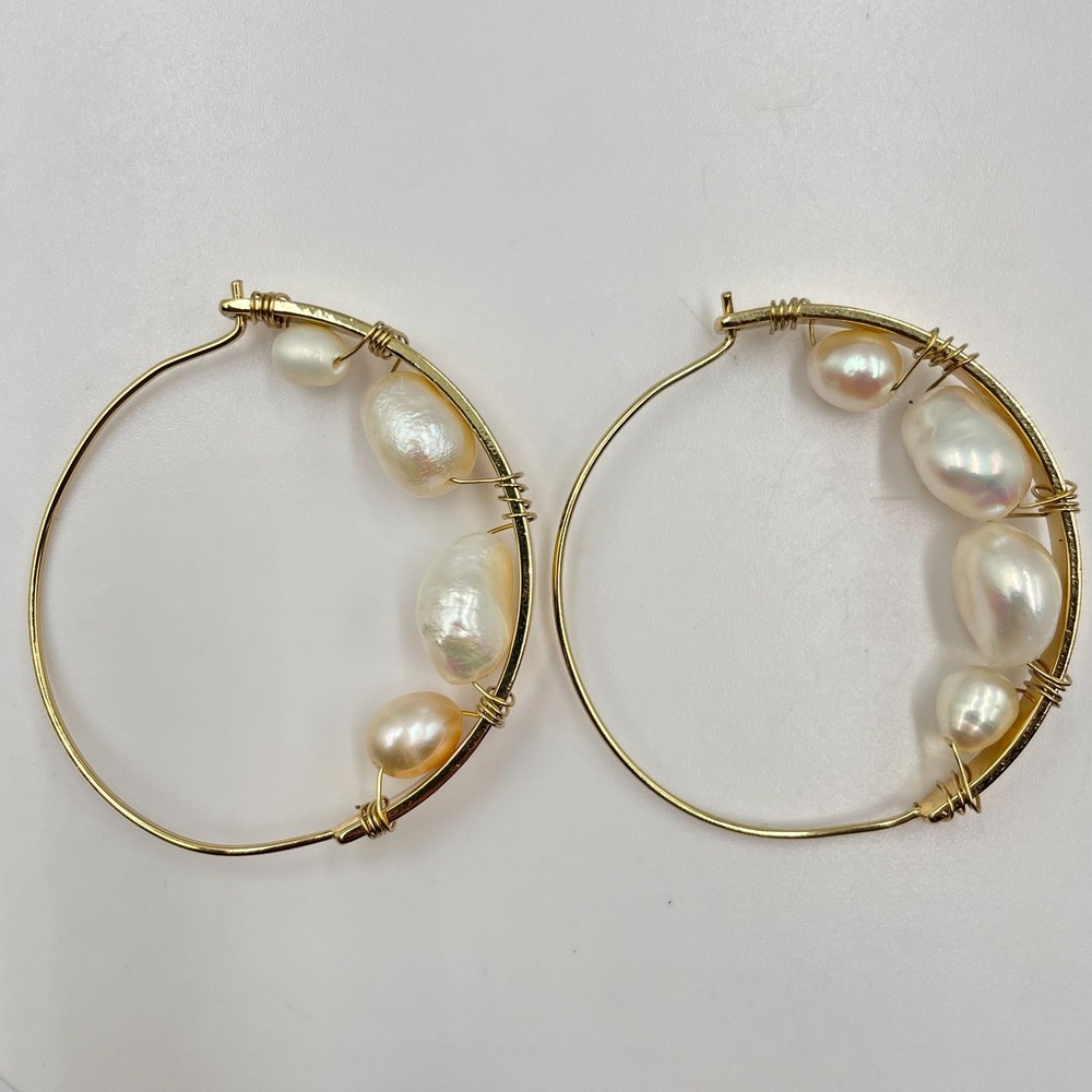 VTG Boho Gold Tone Wire Wrapped Freshwater Baroque Faux Pearl Hoop Earrings Y2K